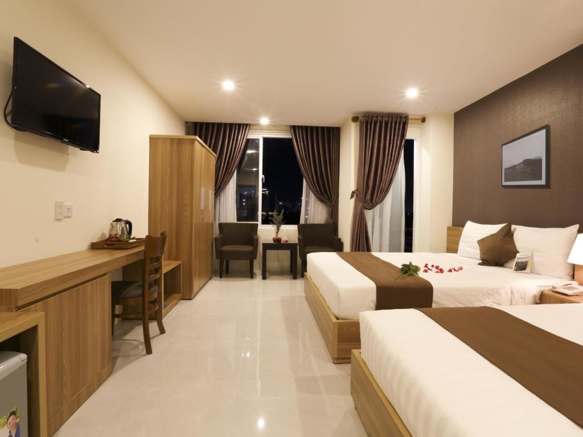 Thu Hien Hotel Nha Trang Esterno foto