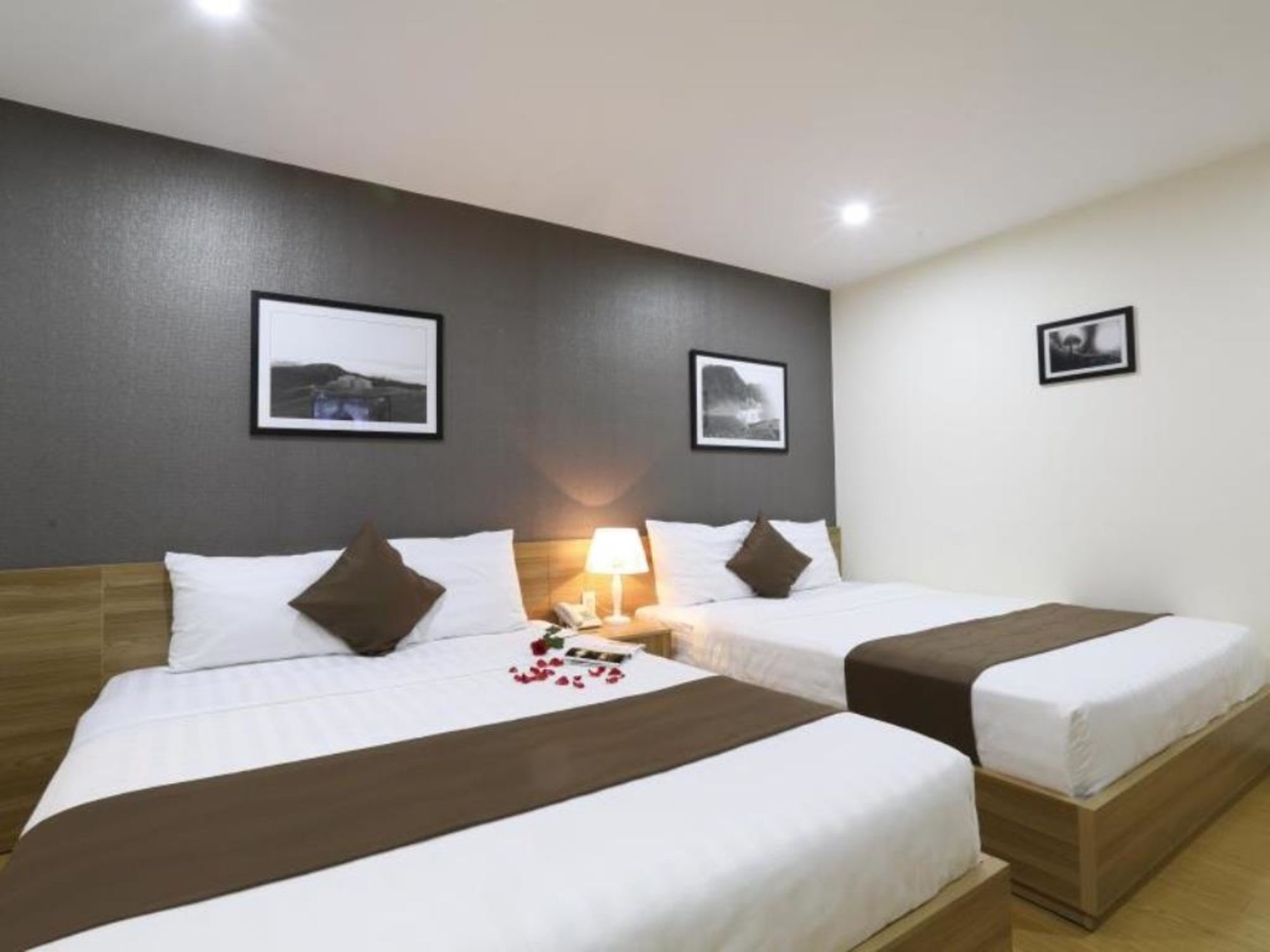 Thu Hien Hotel Nha Trang Esterno foto